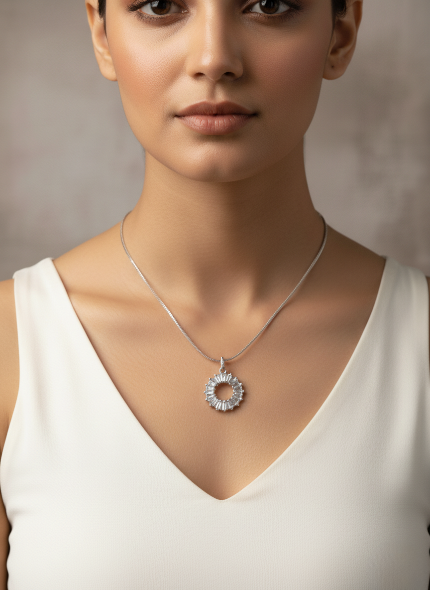 Ratmanee Silver Radiant Circle Pendant – Sparkling Round Necklace with Crystal Detailing