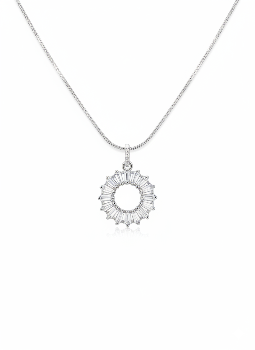 Ratmanee Silver Radiant Circle Pendant – Sparkling Round Necklace with Crystal Detailing