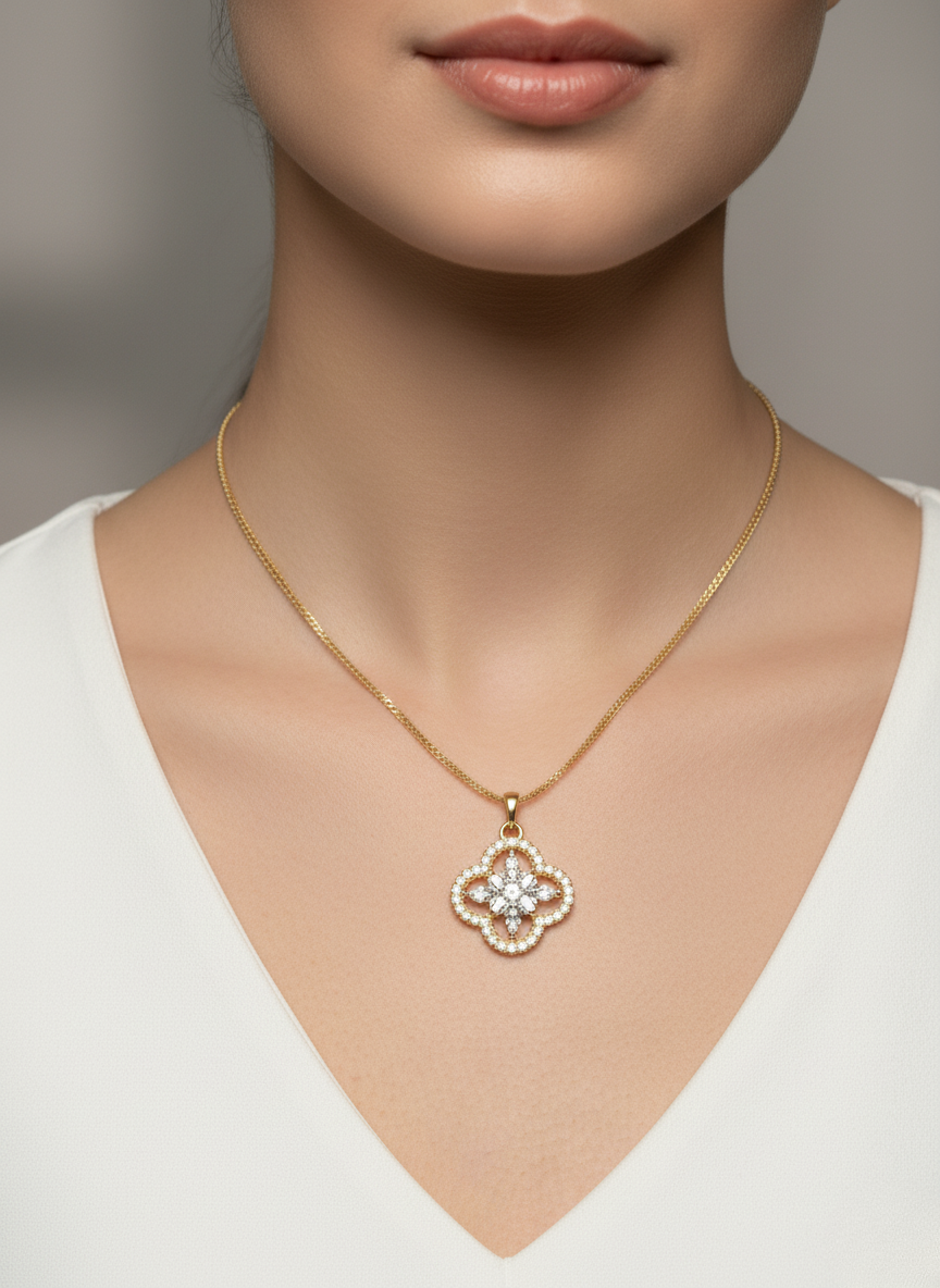 Ratmanee Golden Clover Pendant – Elegant Gold Necklace with Crystal Flower Center